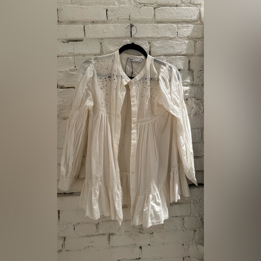 Zara Off-White Embroidered Tiered Button Dress/Tunic